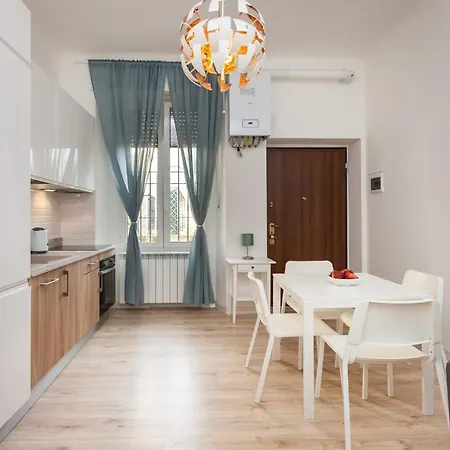 Cozy Flat In Near Metro شقة